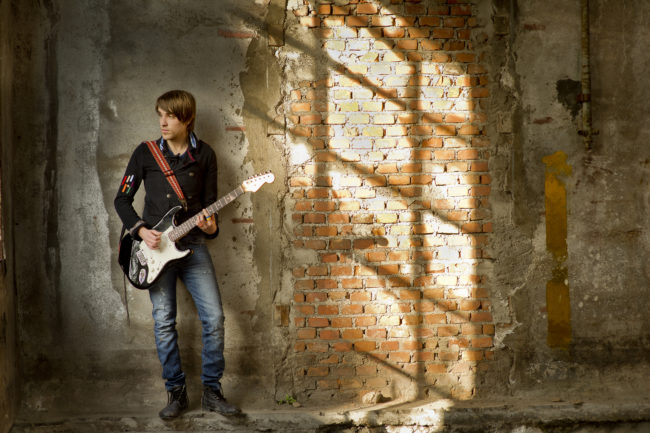 Pietro con la sua chitarra