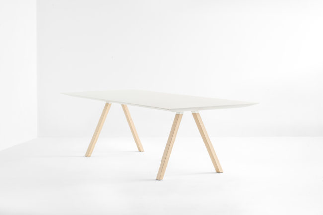 Arki table wood