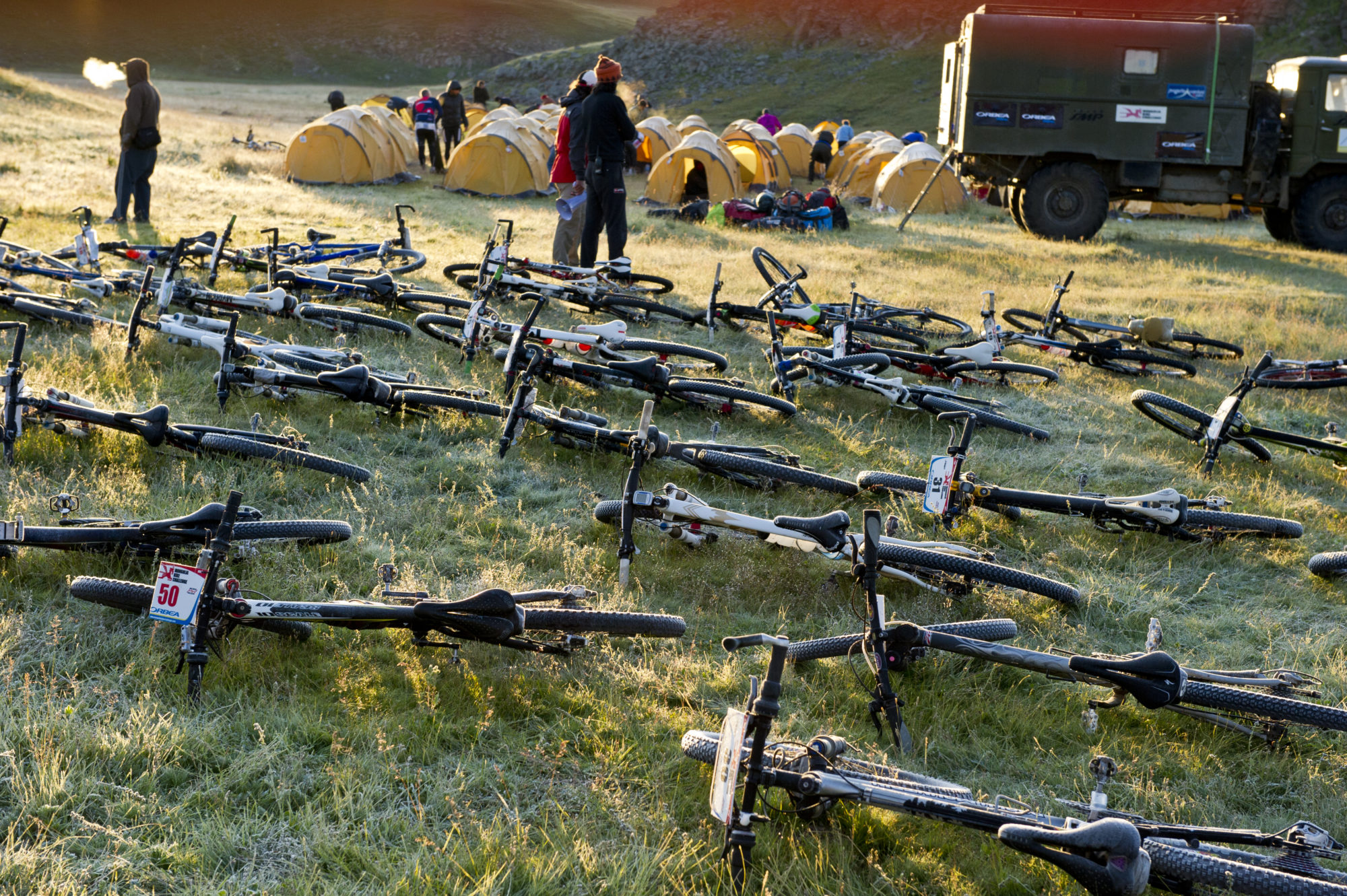 Foto di Tende dei partecipanti alla Mongolia Bike Challange