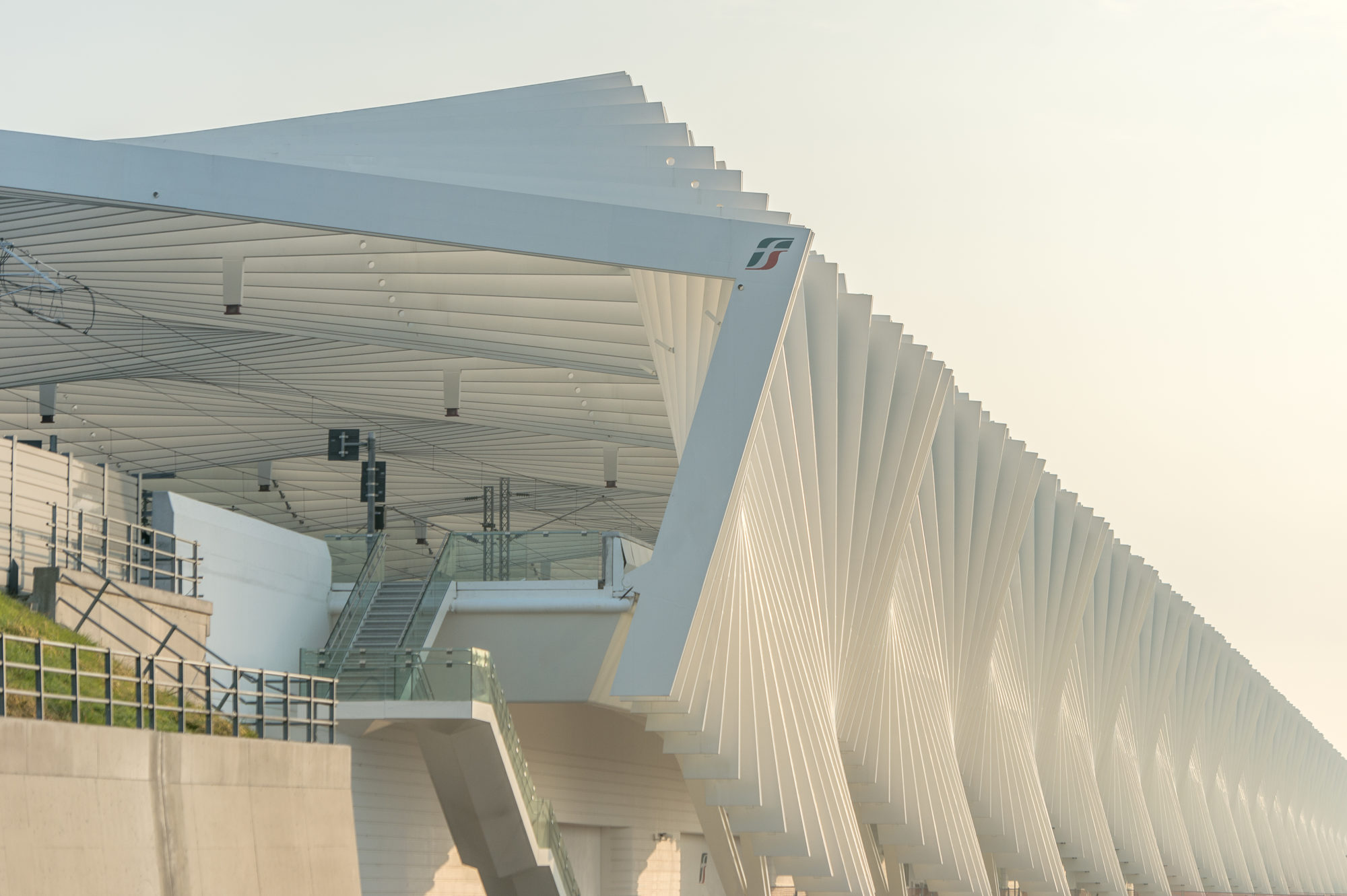 Foto di Architetto Santiago Calatrava, Stazione ferroviaria di Reggio Emilia
