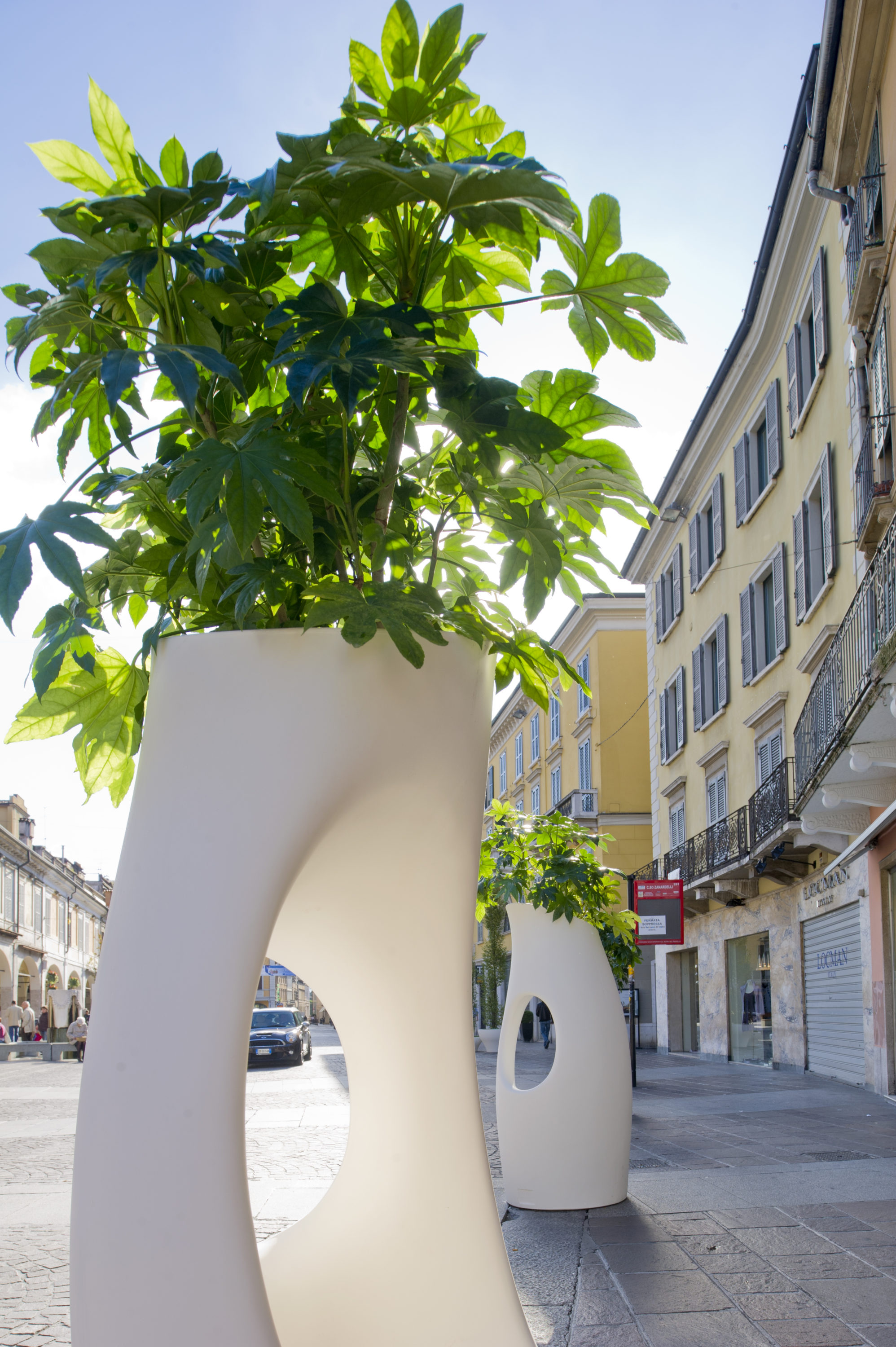 Foto di Brescia, arredo urbano