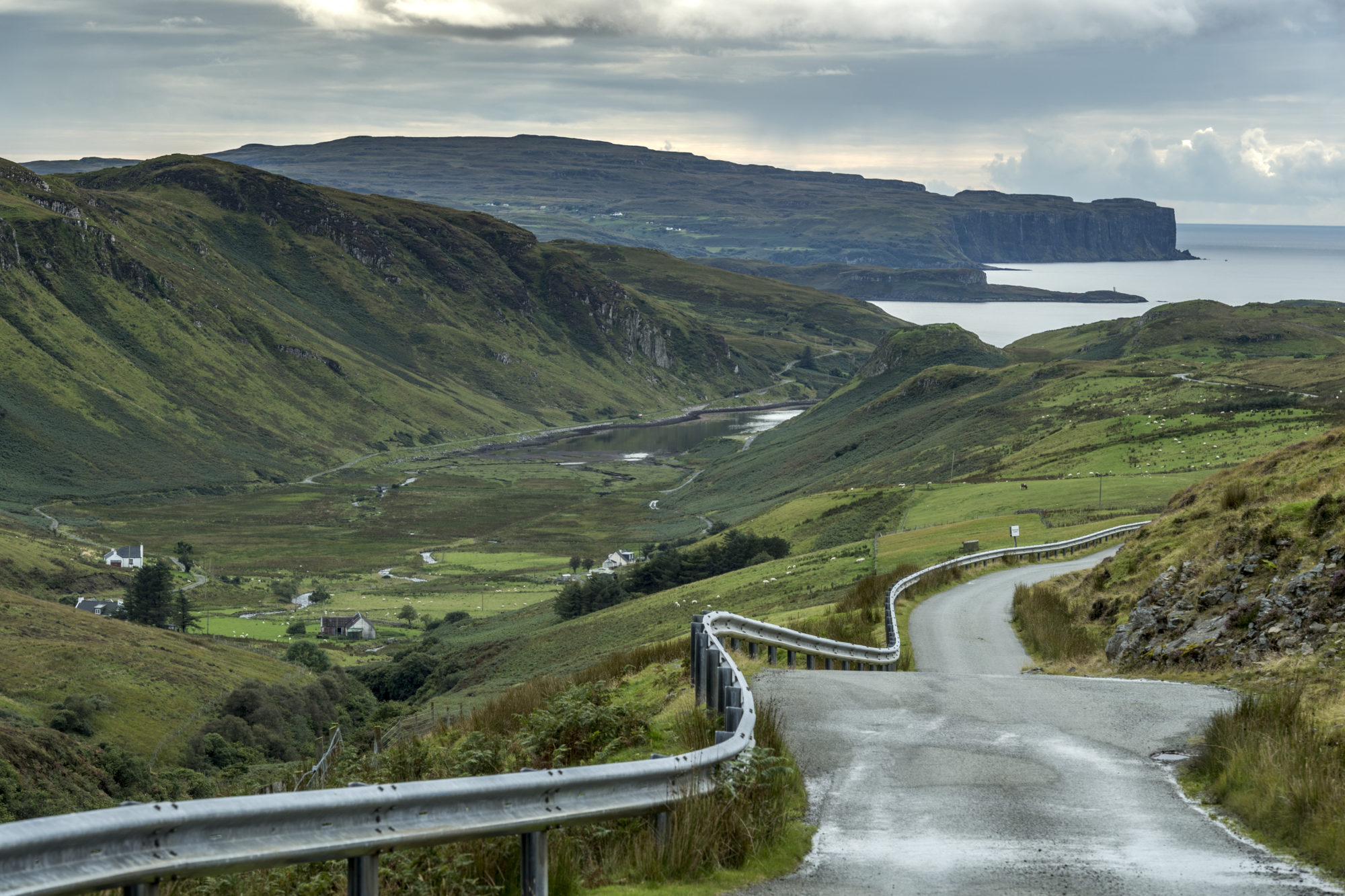 Foto di strada sull’isola di Skye