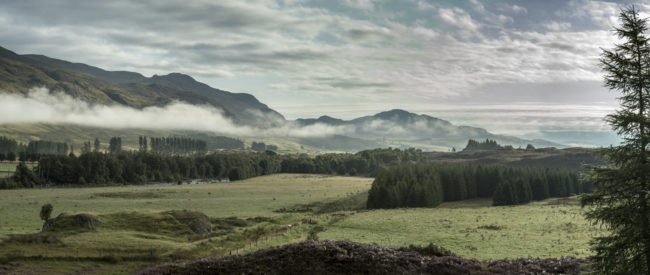 paesaggio delle highlands scozzesi all'alba