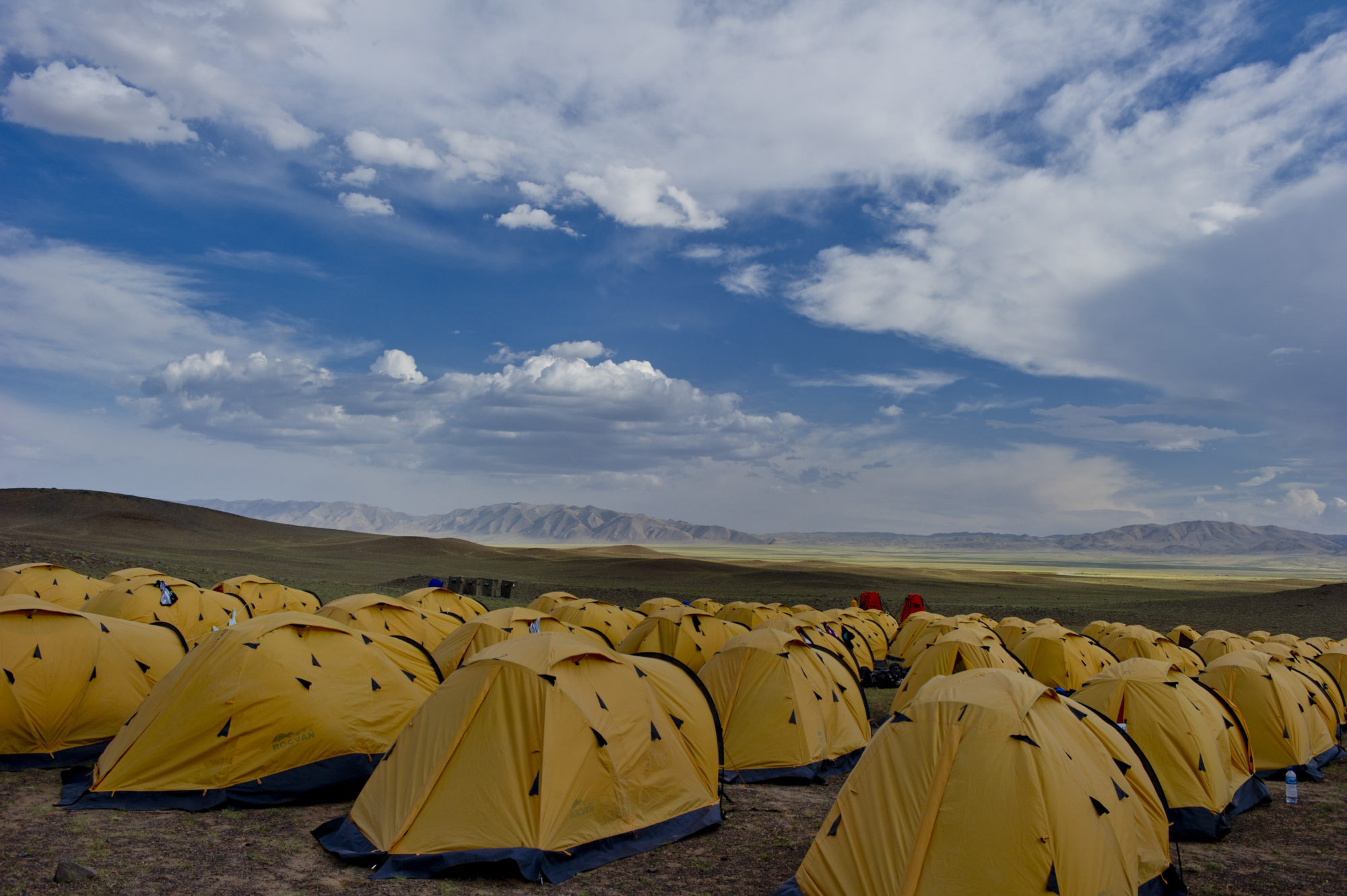 Foto di Tende dei partecipanti alla Mongolia Bike Challenge