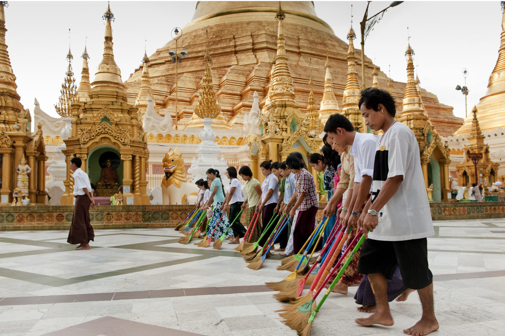 Foto di Cerimonia al tempio Shwezigon Paya in Myanmar