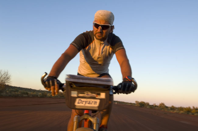 Aldo Mazzocchi attraversa l'Australia in bici