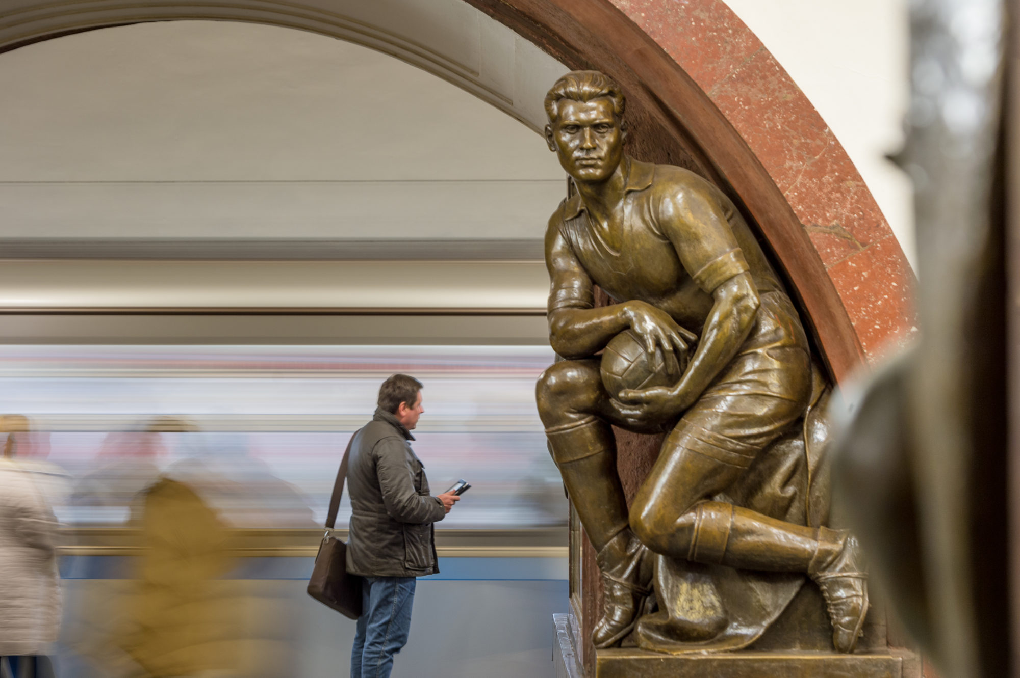 Foto di Fermata Ploshchad Revolyutsii della metropolitana moscovita