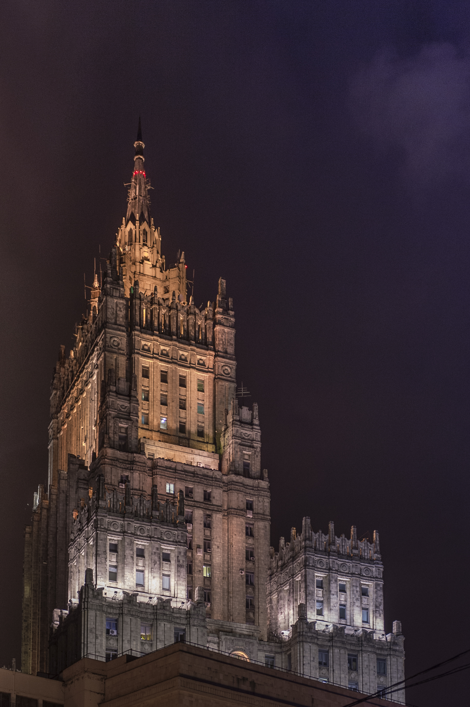 Foto di Sette Sorelle Mosca di notte